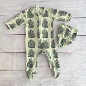 Kate Quinn Pinecone Footie Sleeper w Matching Bib